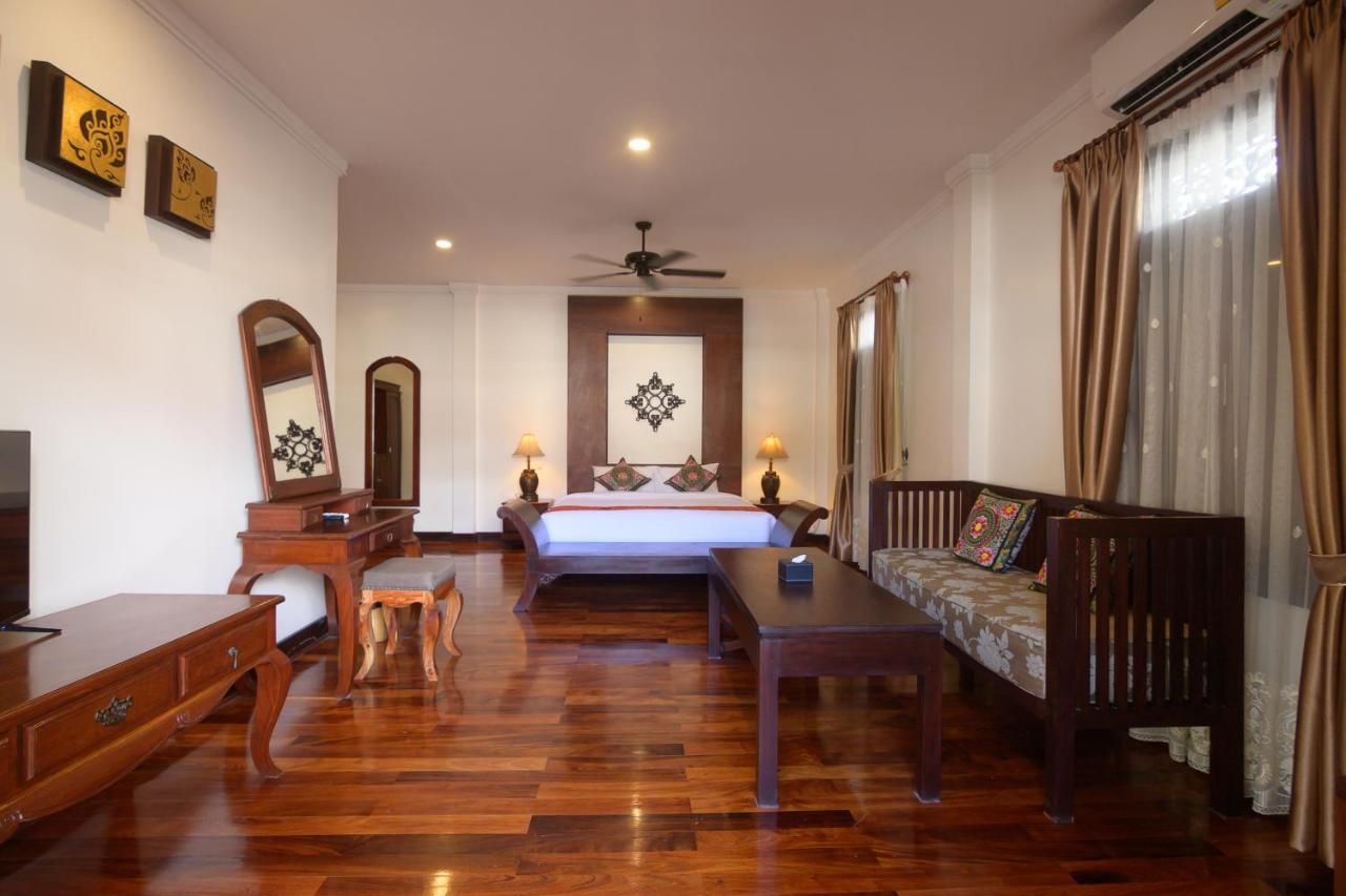 Lux Hotel Λουάνγκ Πραμπάνγκ Εξωτερικό φωτογραφία