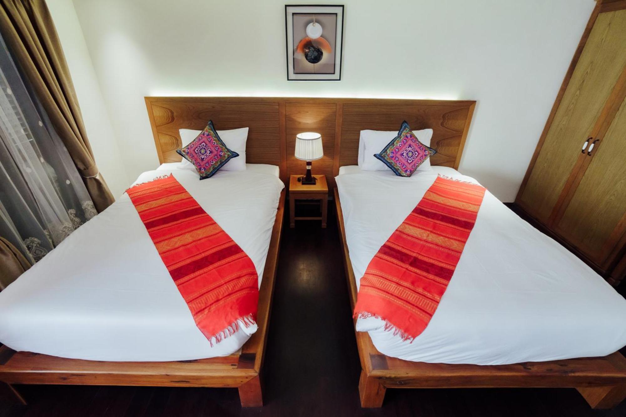 Lux Hotel Λουάνγκ Πραμπάνγκ Εξωτερικό φωτογραφία