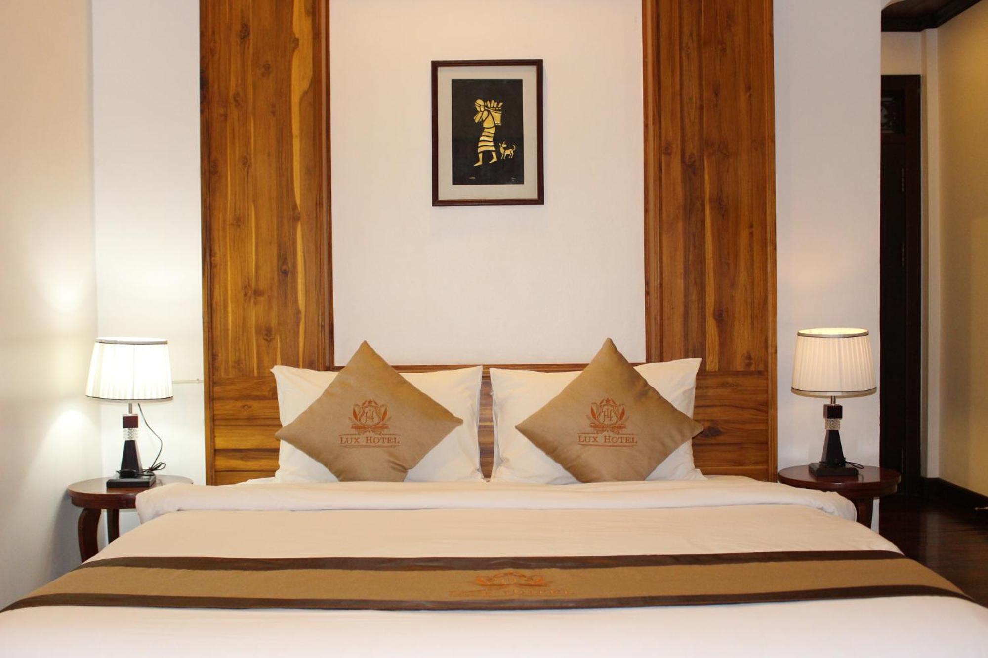 Lux Hotel Λουάνγκ Πραμπάνγκ Εξωτερικό φωτογραφία