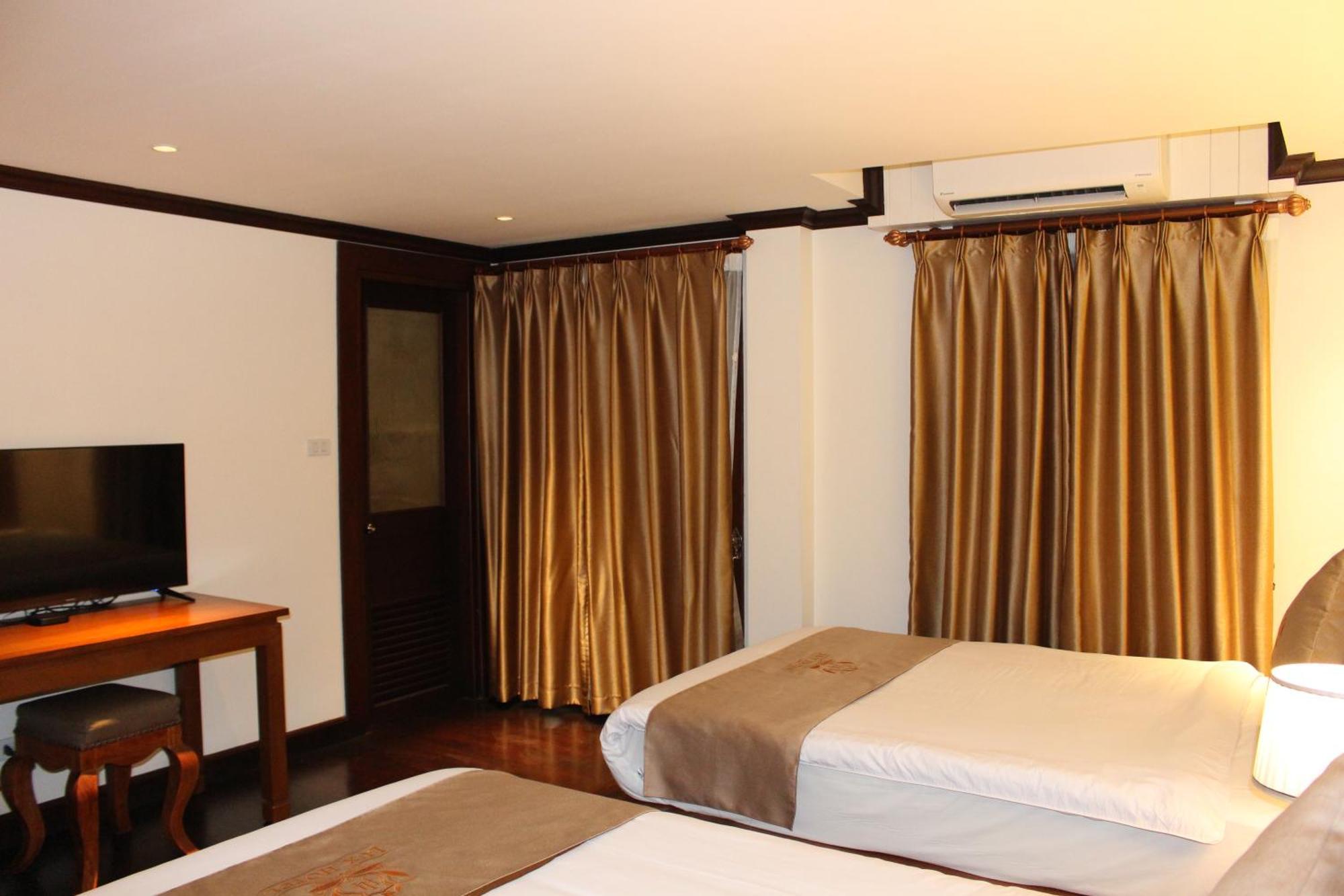Lux Hotel Λουάνγκ Πραμπάνγκ Εξωτερικό φωτογραφία