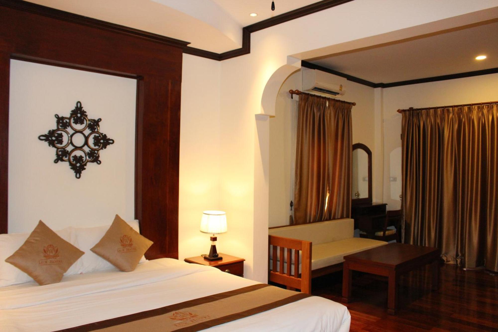 Lux Hotel Λουάνγκ Πραμπάνγκ Εξωτερικό φωτογραφία